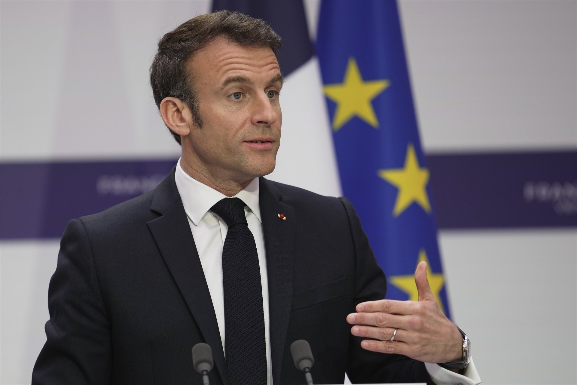 Fracassa la moció de censura contra el govern de Macron per la reforma de les pensions