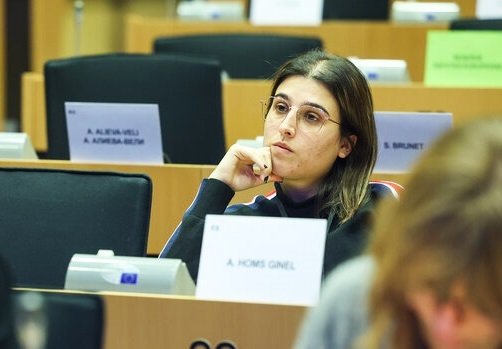 Una eurodiputada socialista pierde los papeles con Valtònyc en el Parlamento Europeo