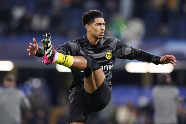 Jude Bellingham calentando con el Dortmund / Foto: Europa Press - Francesco Scaccianoce