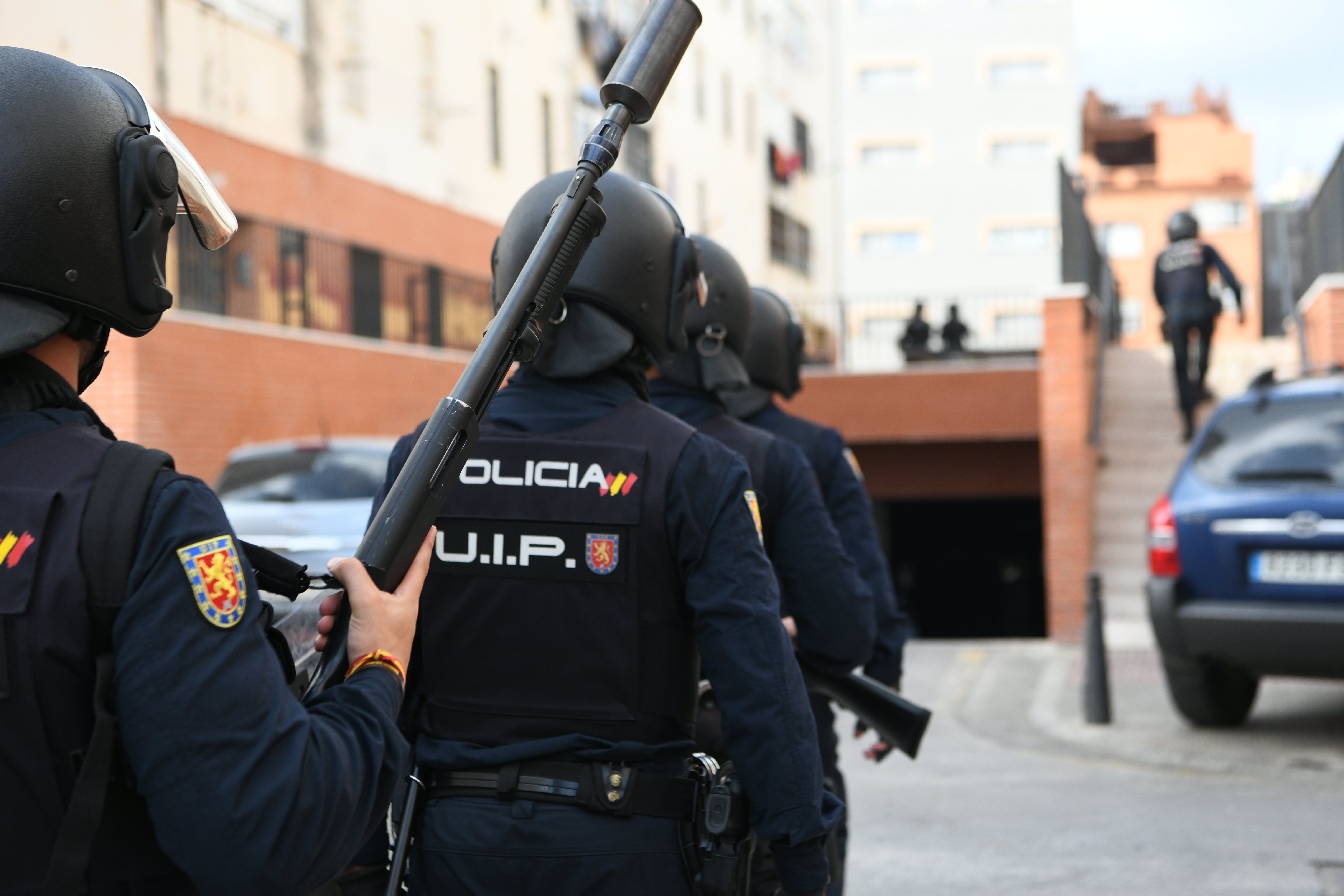 Els antidisturbis del restaurant clandestí de Madrid cobren el sou d'un policia però fan de cuiners