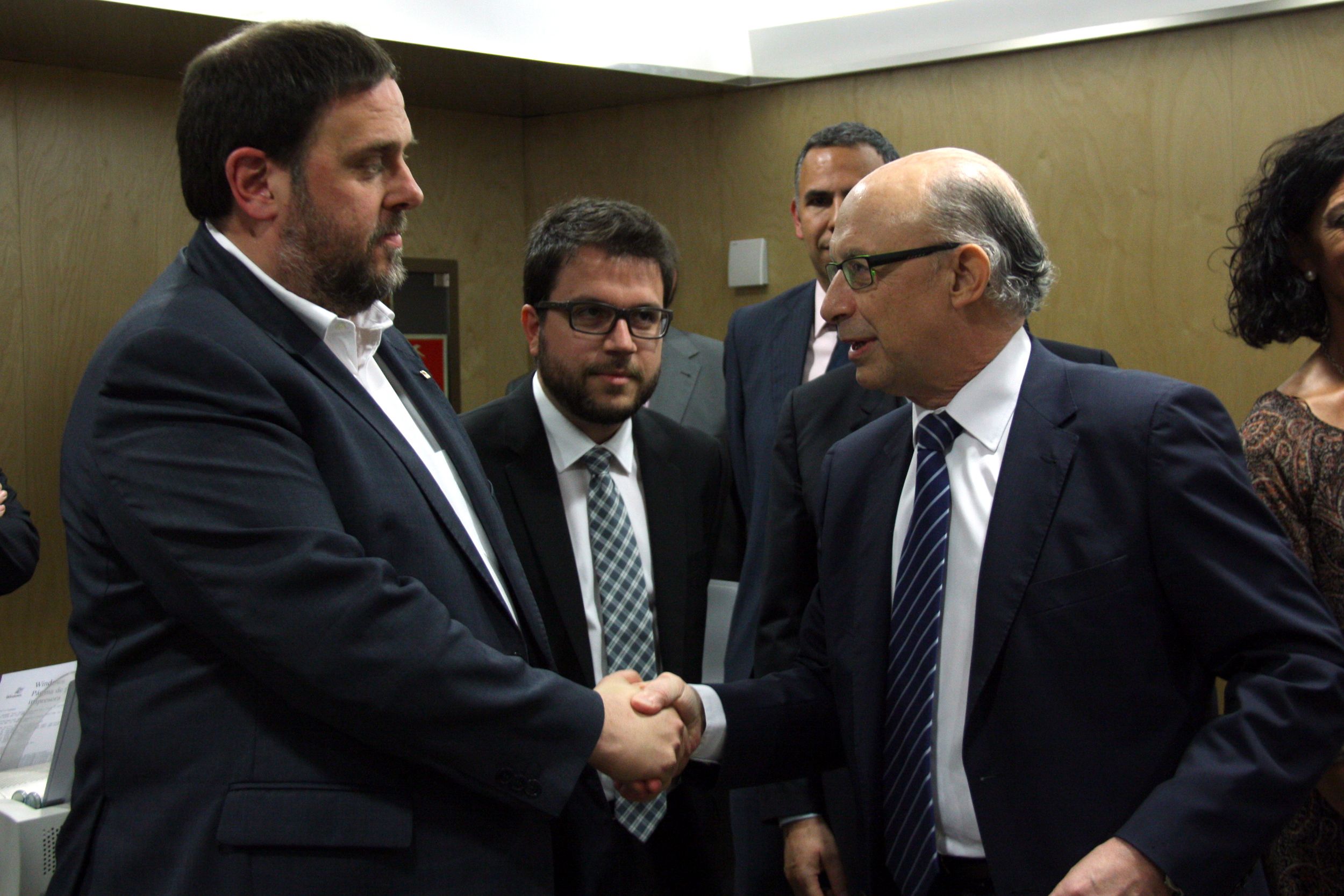 Junqueras exigeix per carta a Montoro un diàleg bilateral sobre finançament