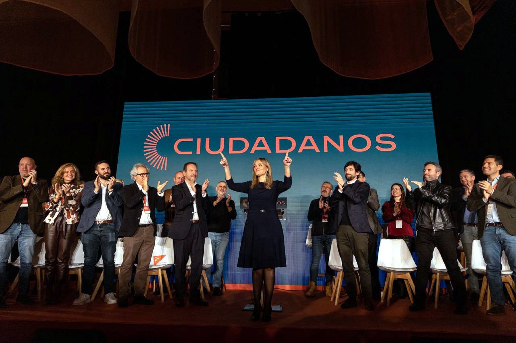 Ciudadanos en caída libre: prevé perder a la mitad de afiliados y quedarse con 3.300