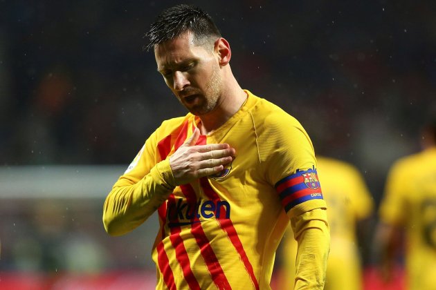 Leo Messi bandera Catalunya escudo Barça EFE
