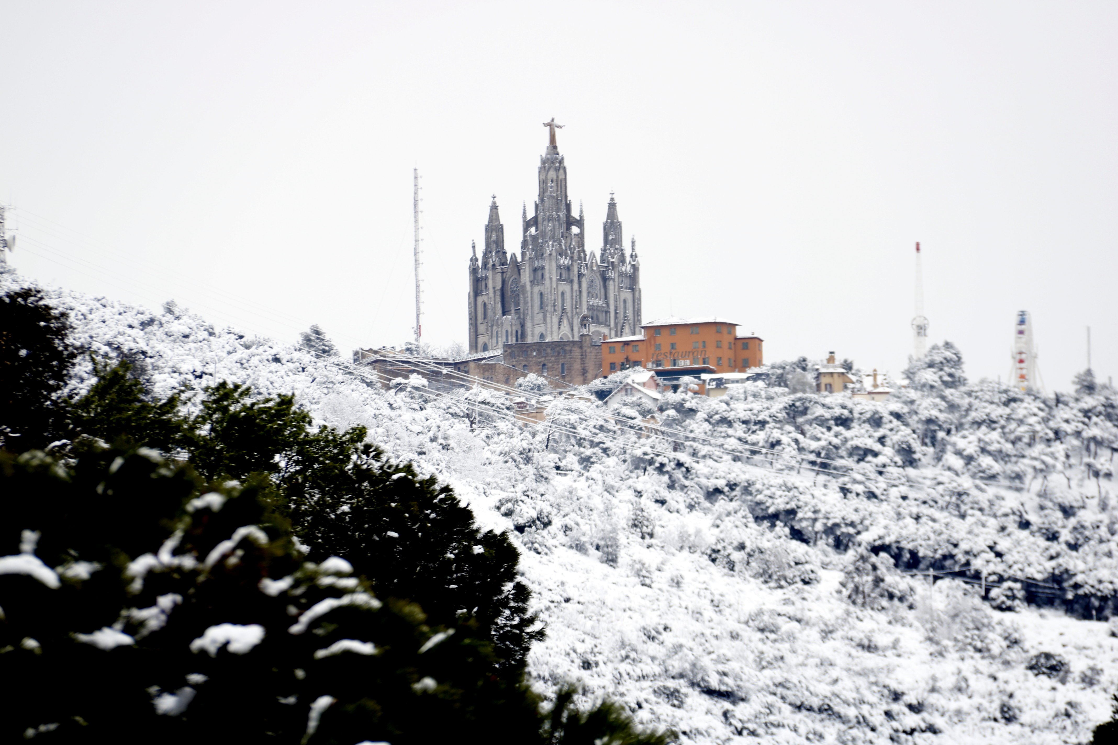 25 centímetros de nieve en el Tibidabo