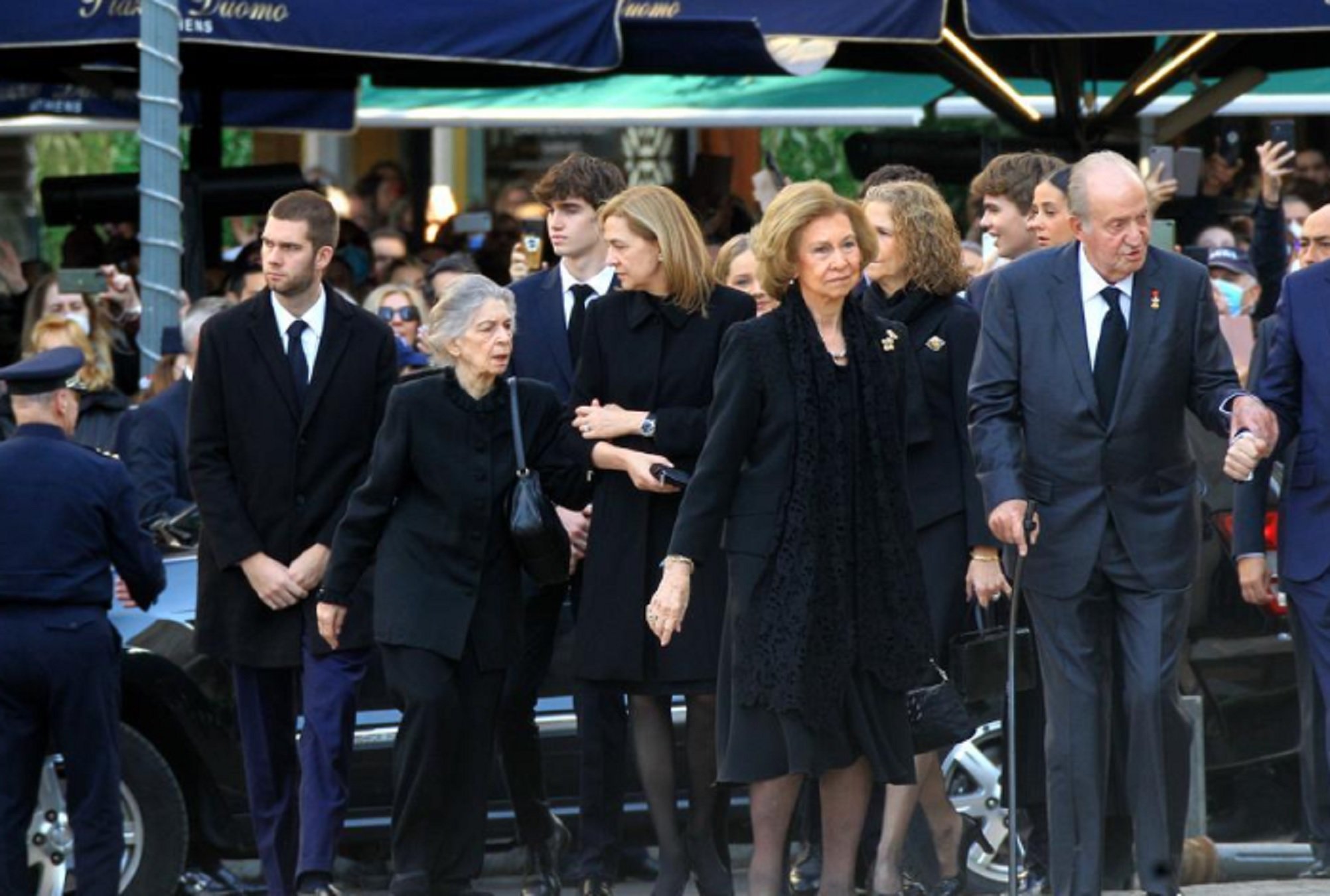 Španska kraljeva družina se pripravlja na praznovanje državnega praznika in potovanje