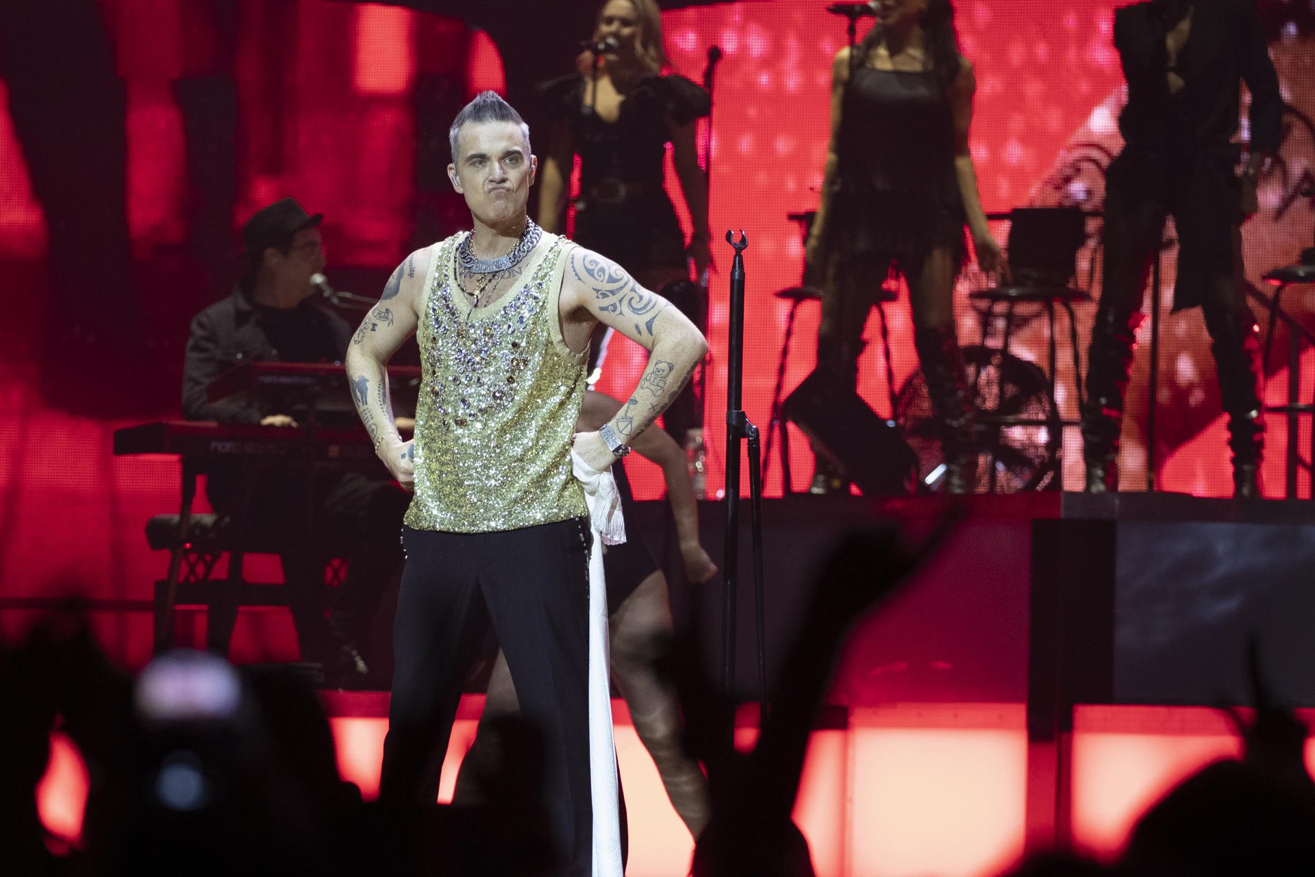 L'àngel de Robbie Williams ha volat sobre el Palau Sant Jordi de Barcelona