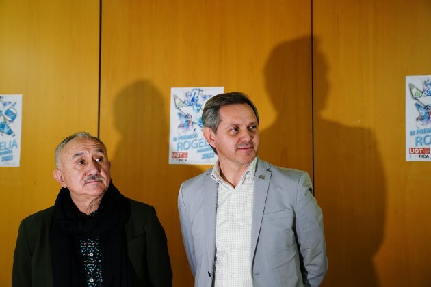 José Manuel Miñones, a la dreta, acompanyat del secretari general d'UGT - Europa Press