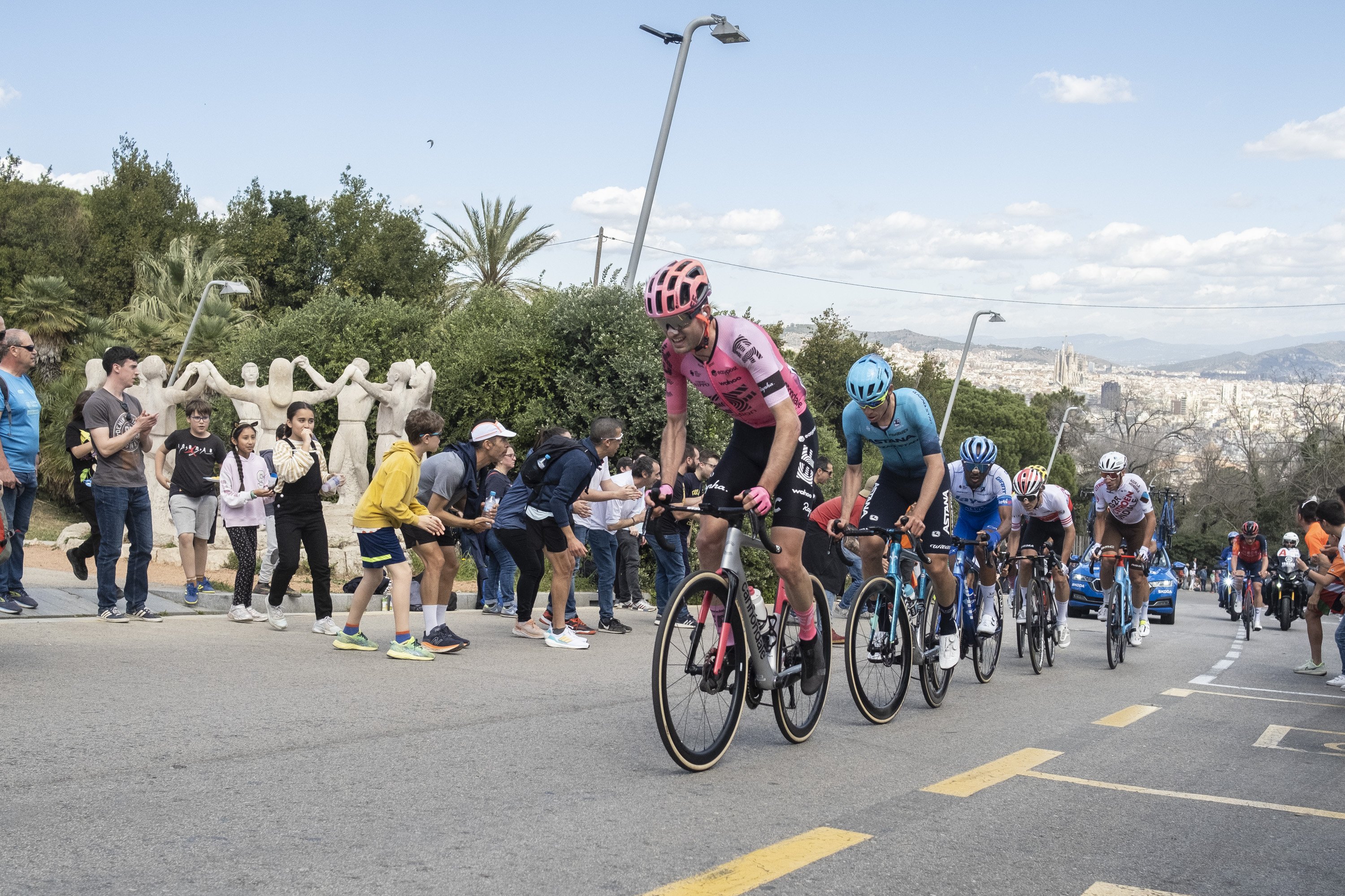 Arriba La Vuelta a Barcelona amb afectacions a la mobilitat durant tot el cap de setmana