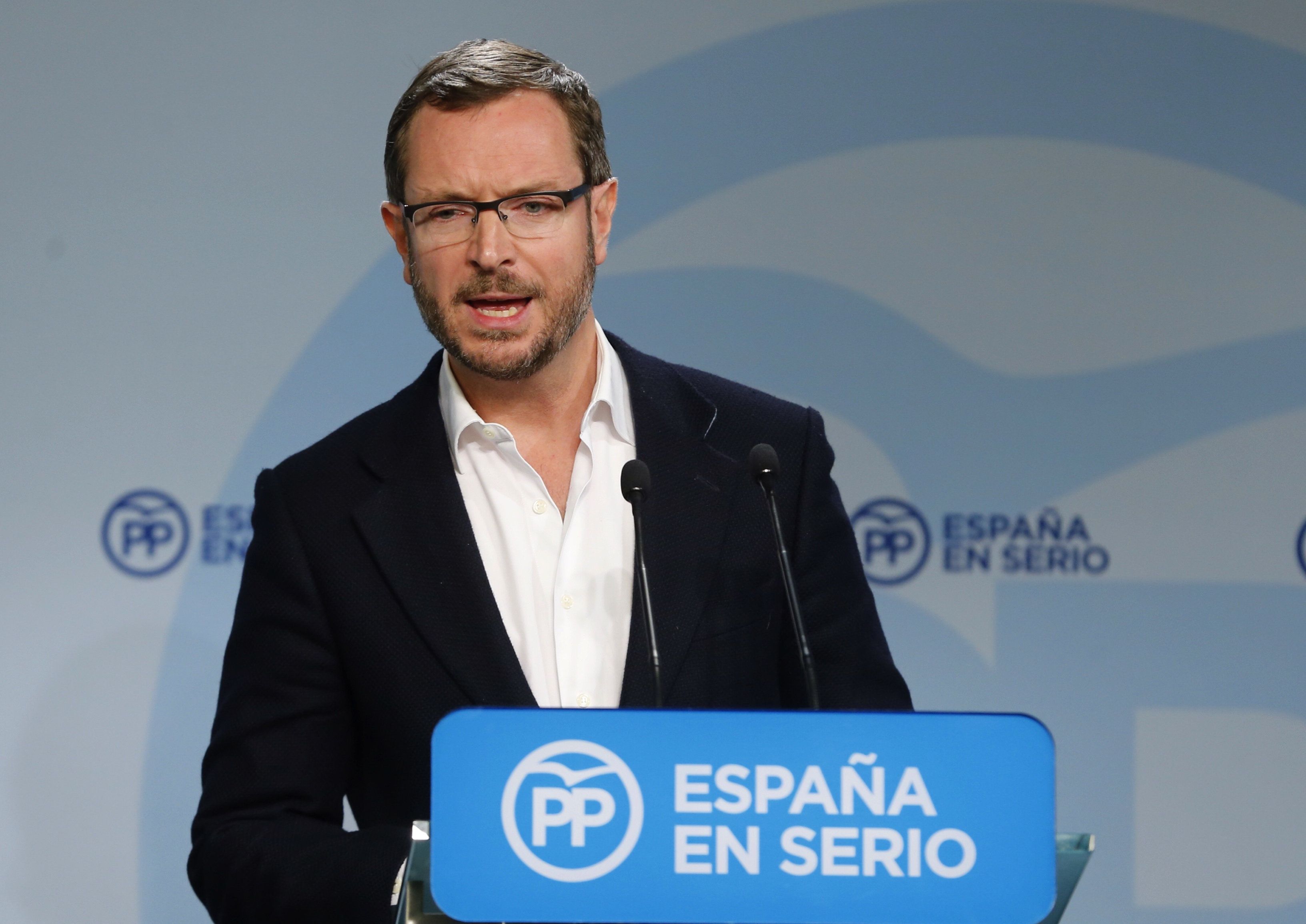 El PP carrega contra la reunió Puigdemont-Sánchez