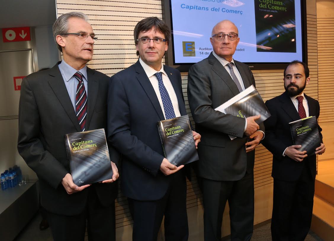 Puigdemont muestra voluntad de diálogo con sectores económicos y políticos