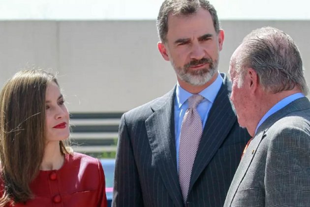 Letizia, Felipe i Juan Carlos GTRES