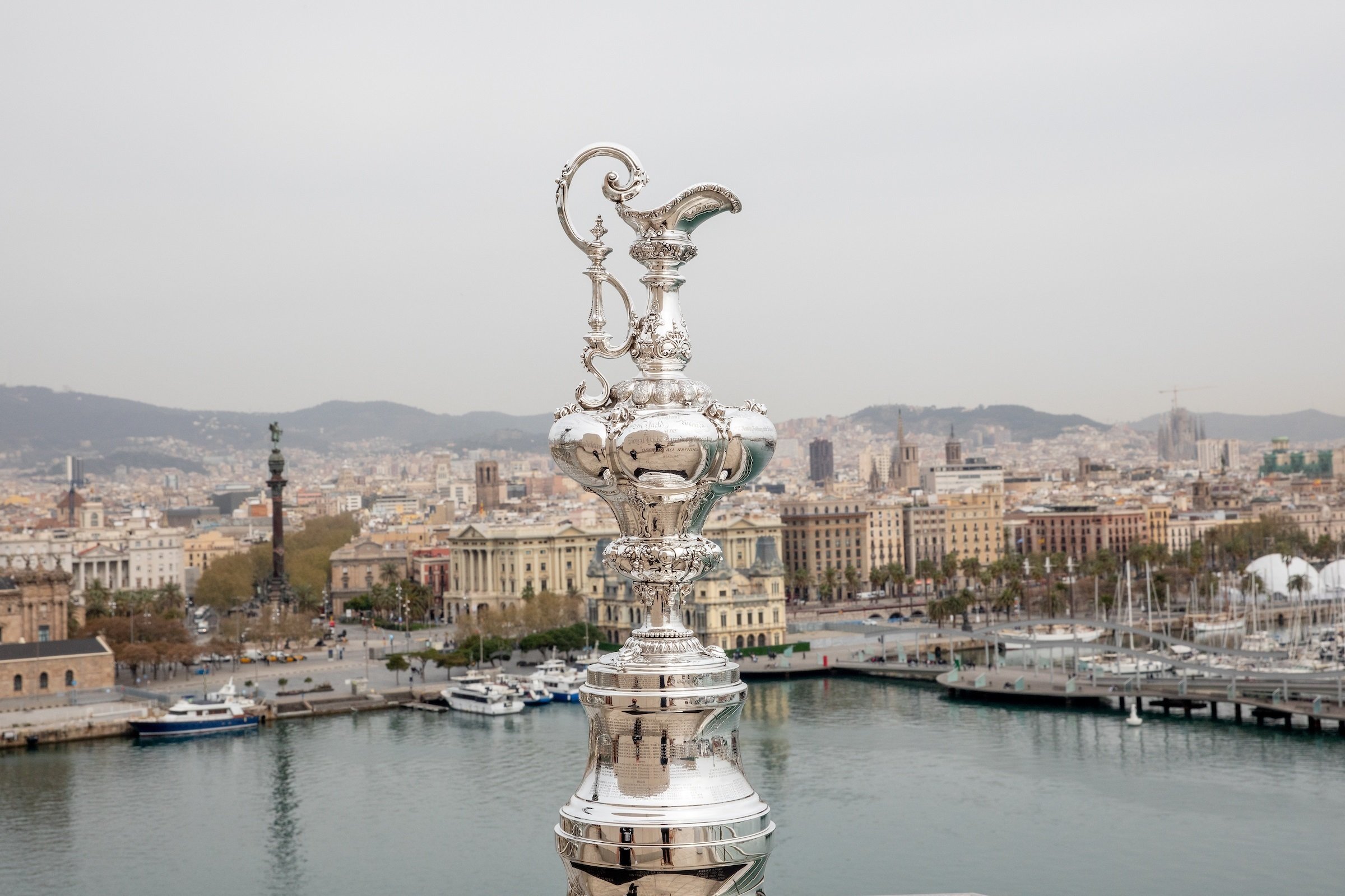 La Copa Amèrica de vela, història d'una competició llegendària que arriba a Barcelona