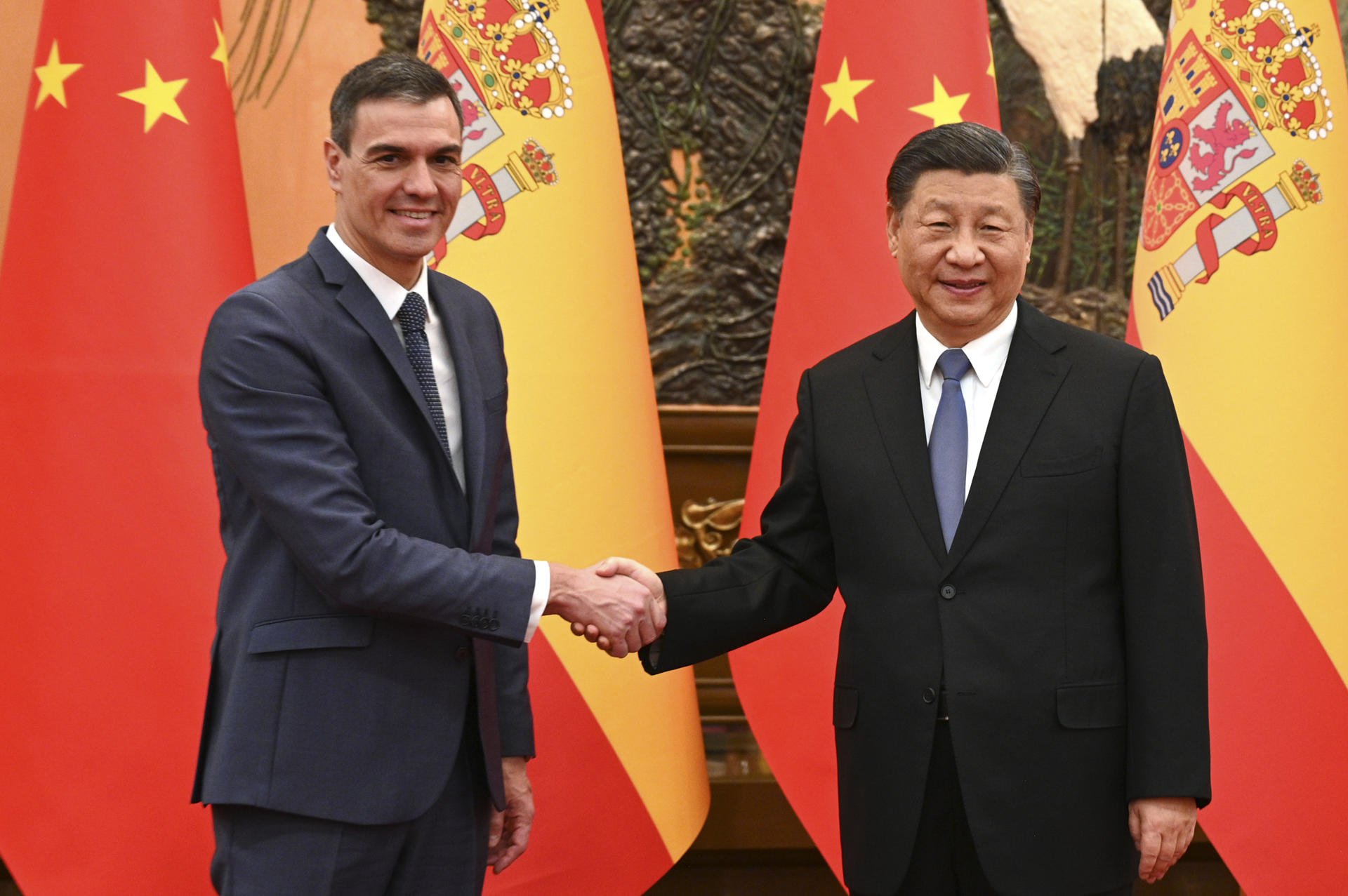 Sánchez defensa a la Xina el pla de pau ucraïnès i anima Xi a reunir-se amb Zelenski
