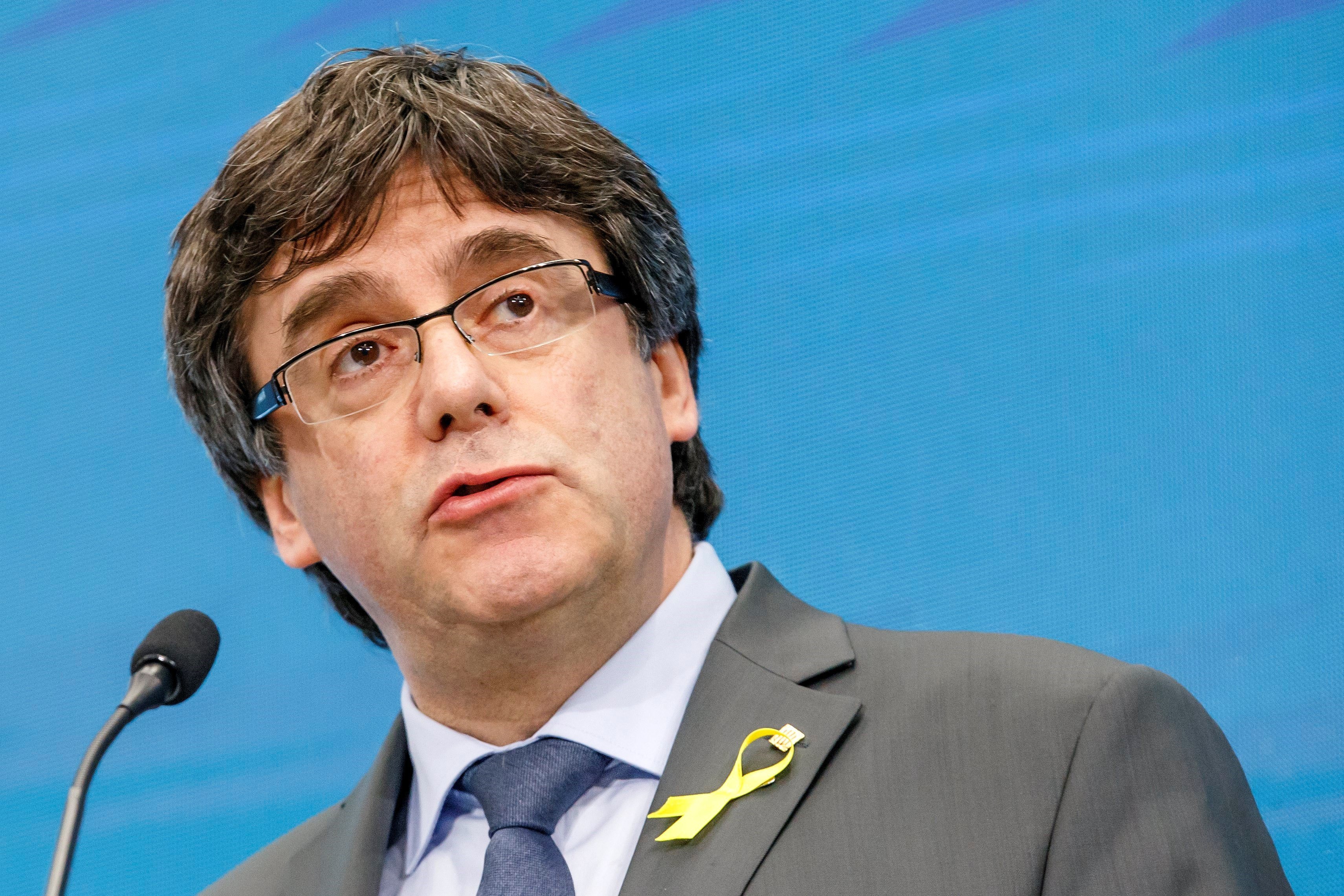 Puigdemont faces up to pro-union attacks in Geneva