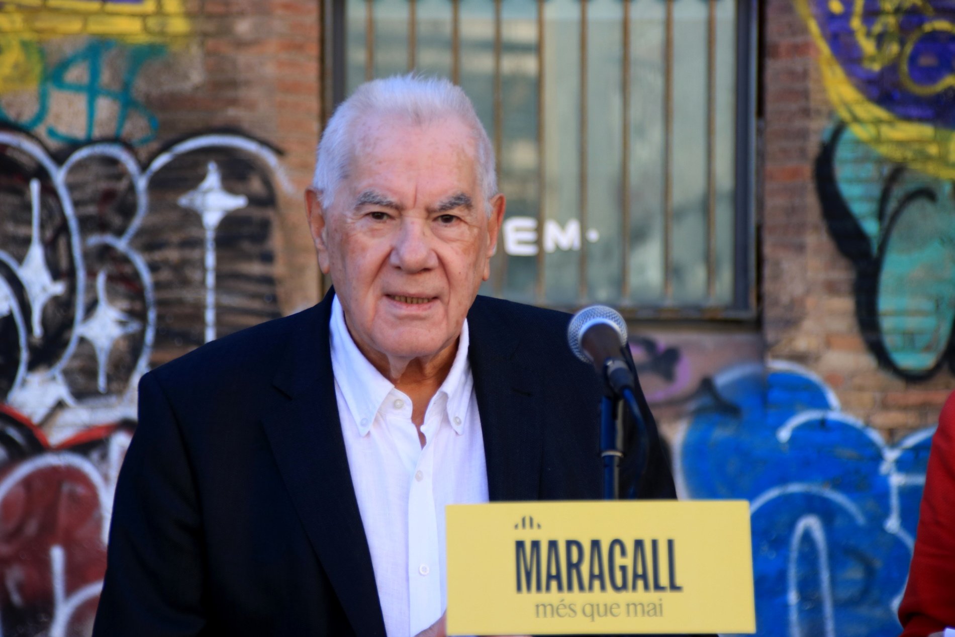 Maragall promet un equip de 100 treballadors per netejar els punts més degradats de Barcelona en 100 dies