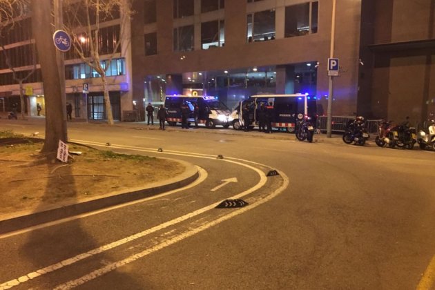 mossos|mozos consejería|conselleria territorio avenida tarradellas - adria rovira