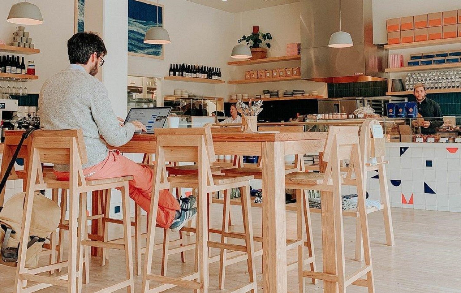 ¿Por qué no podemos ir a trabajar con el ordenador a una cafetería?