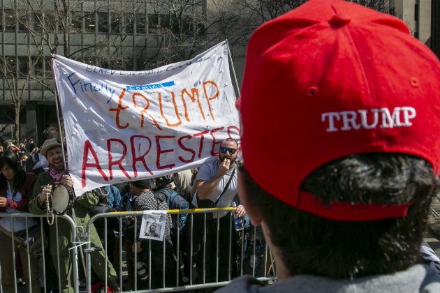 Seguidors Trump Nova York judici EFE Seguidors Trump Nova York judici EFE
