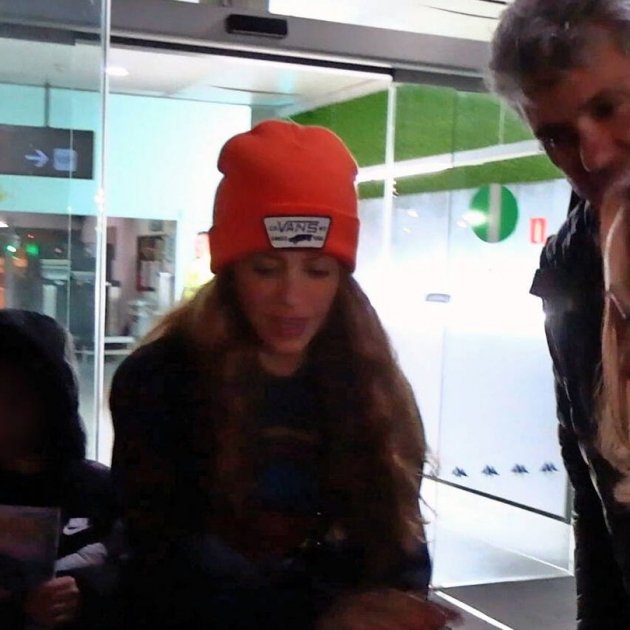 Shakira aeropuerto EFE Shakira aeropuerto EFE