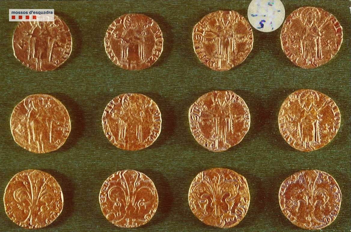 Roban diez réplicas de monedas históricas del monasterio de Santa Maria de Lluçà