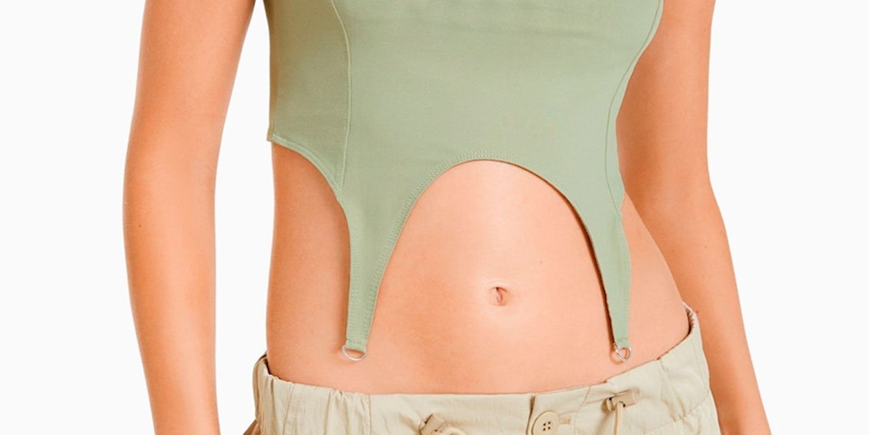 Bershka revoluciona la camiseta de manga corta de toda la vida para el verano, nuevo diseño