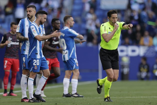 Gol anulado a Braithwaite del Espanyol ante el Athletic / Foto: EFE - Quique García
