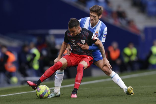 José Gragera i Álex Berenguer en l'Espanyol - Athletic / Foto: EFE - Quique García