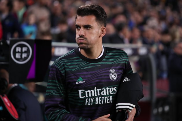 Dani Ceballos serio siendo suplente con el Real Madrid / Foto: Europa Press - Irina R. Hipolito