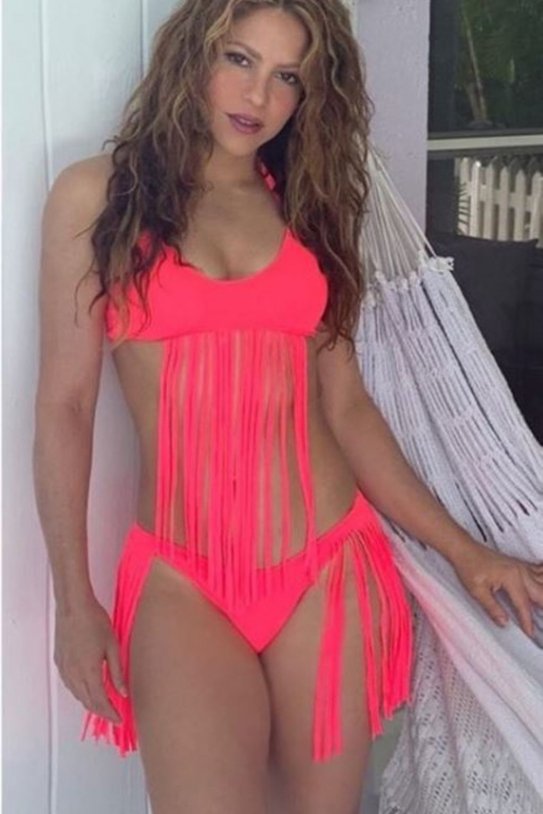 Shakira bikini fucsia Shakira bikini fucsia