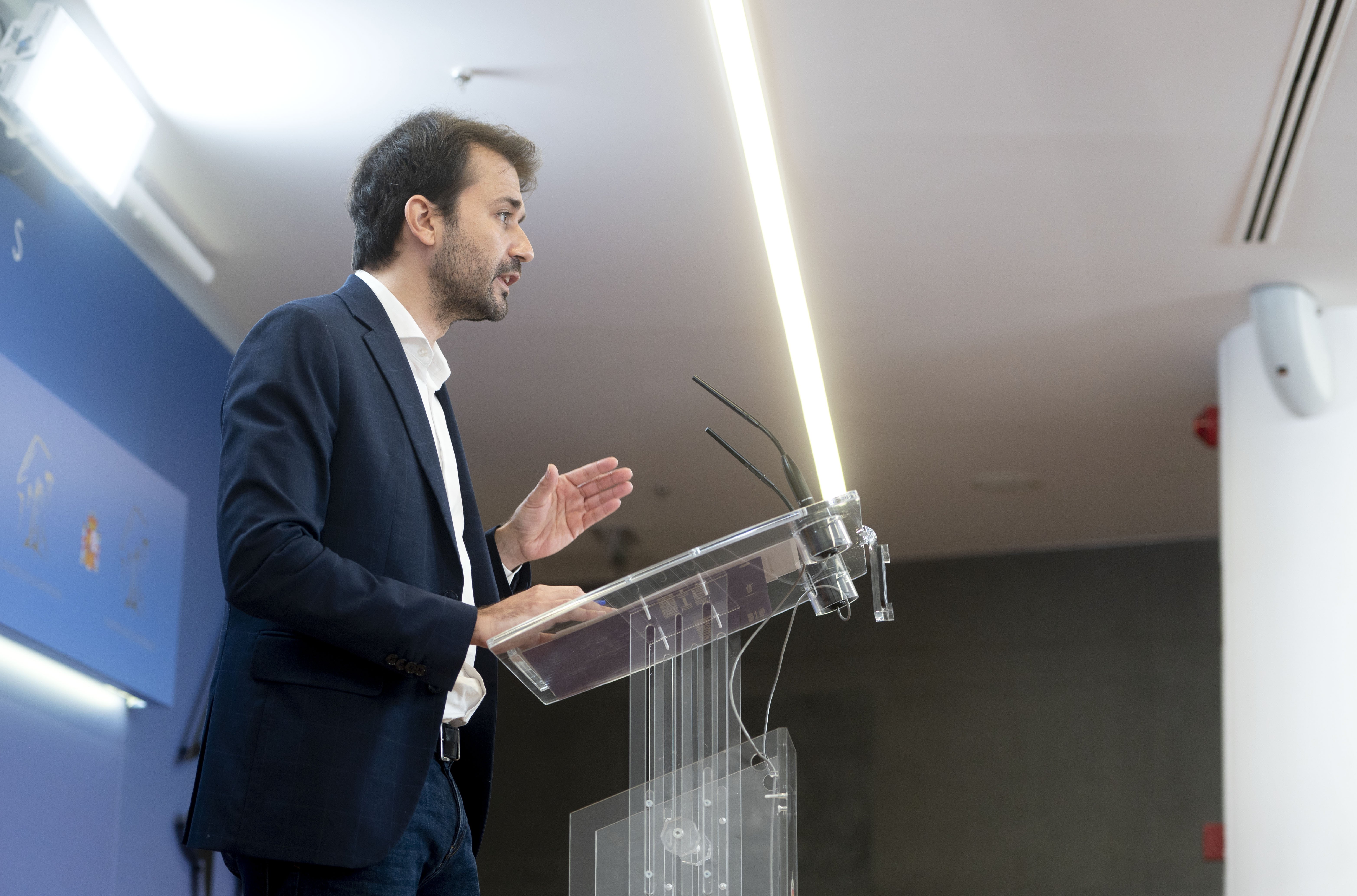 Podemos pide al PSOE "no perder el tiempo" con la Operación Catalunya y hacer comparecer a Rajoy