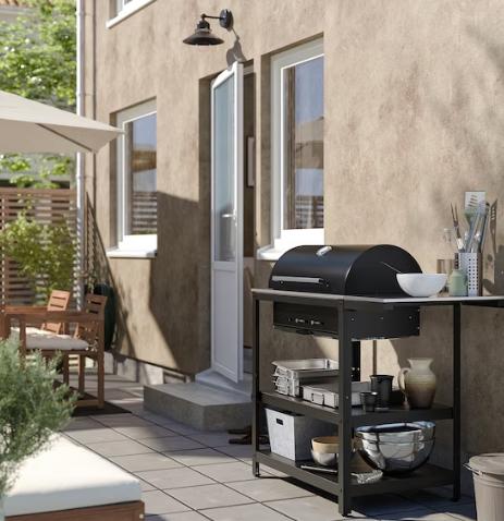 Ikea tiene una barbacoa que parece de casa de diseño