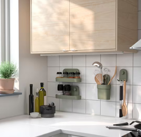 Ikea se saca de la manga unas estanterías con ventosas