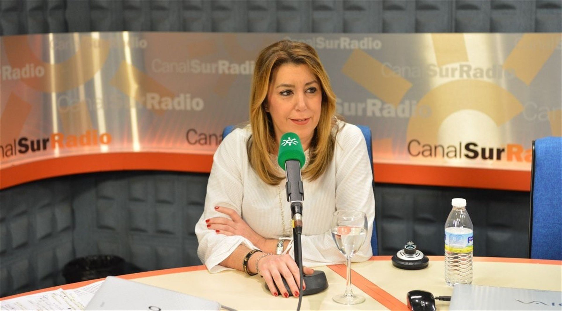Susana Díaz critica que els sobiranistes segueixin en el "sainet"