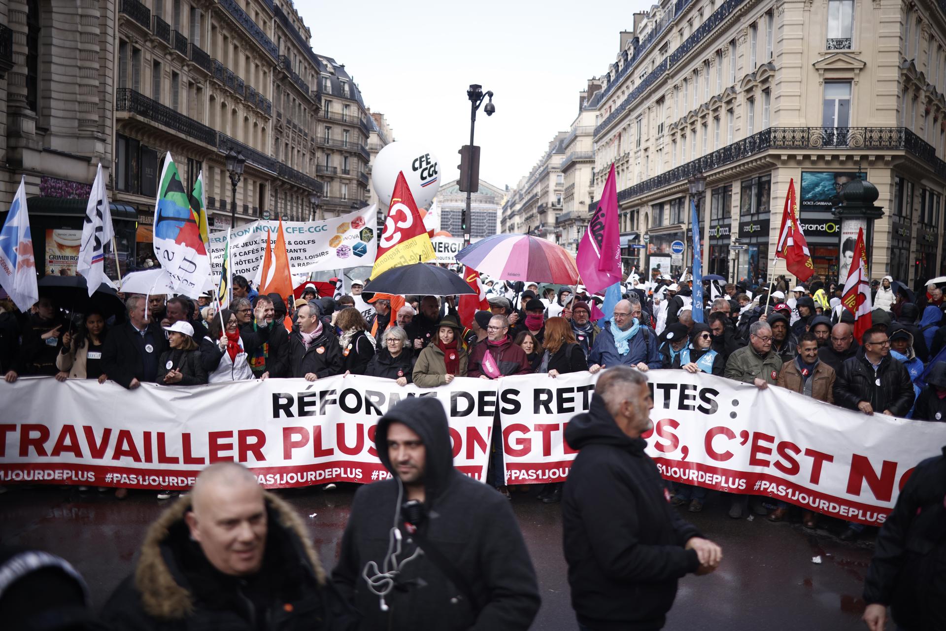Los manifestantes mantienen la ofensiva contra la reforma de las pensiones en Francia
