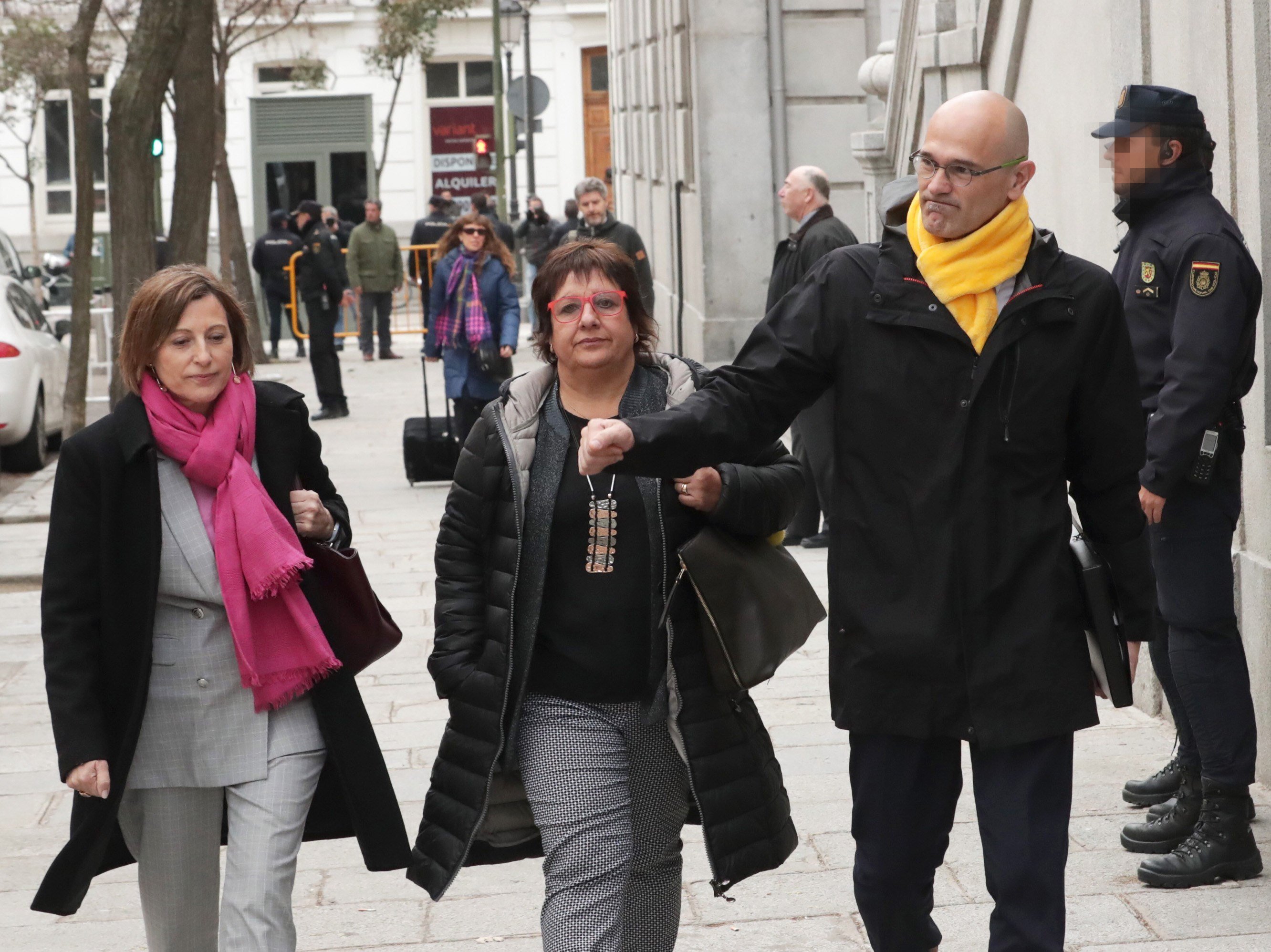 El independentismo cierra filas con Rovira ante el Supremo