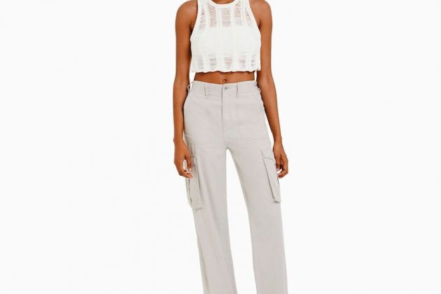 Pantalón straight cargo ajustable Pantalón straight cargo ajustable