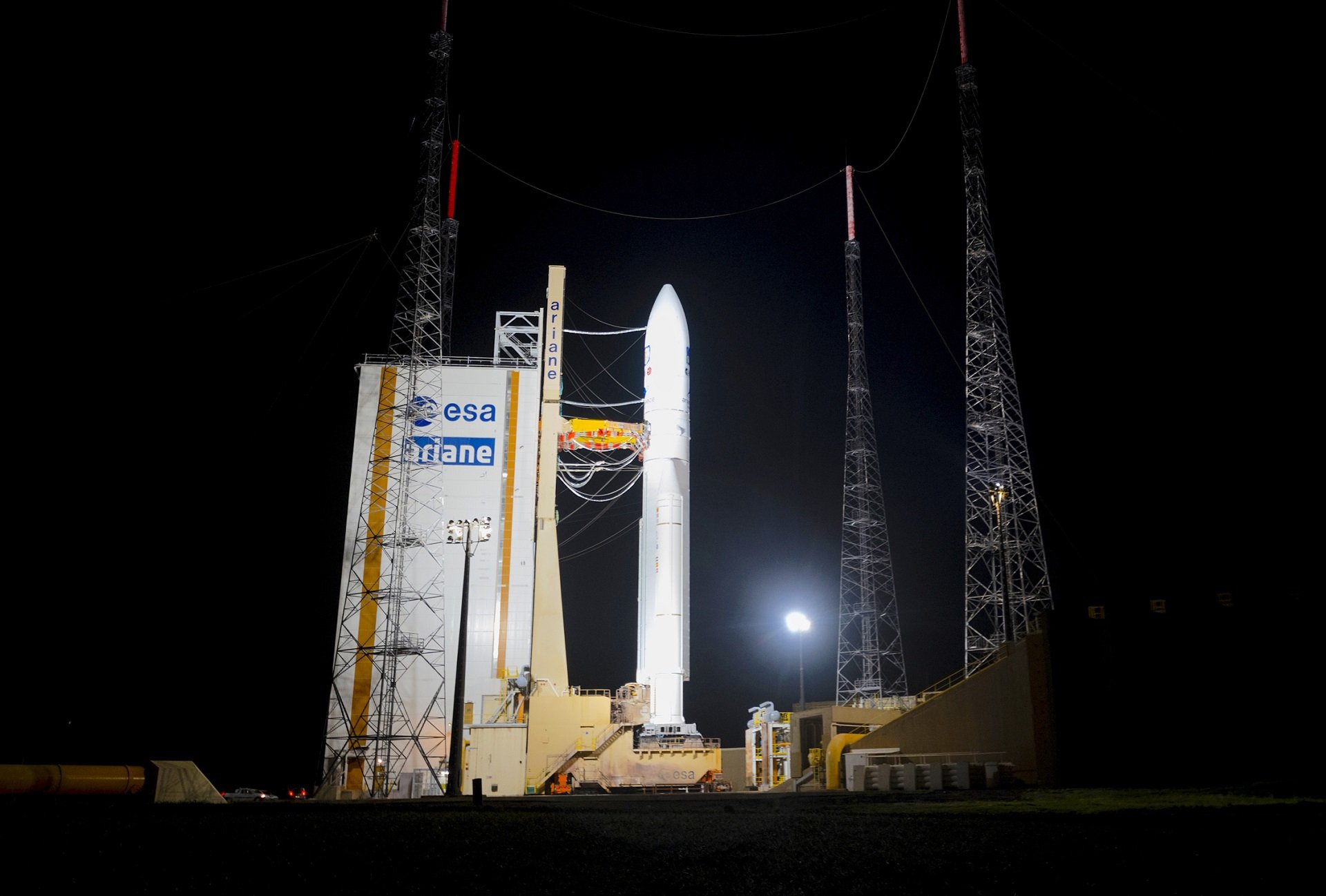 La missió espacial Juice de l'ESA s'enlaira cap a Júpiter