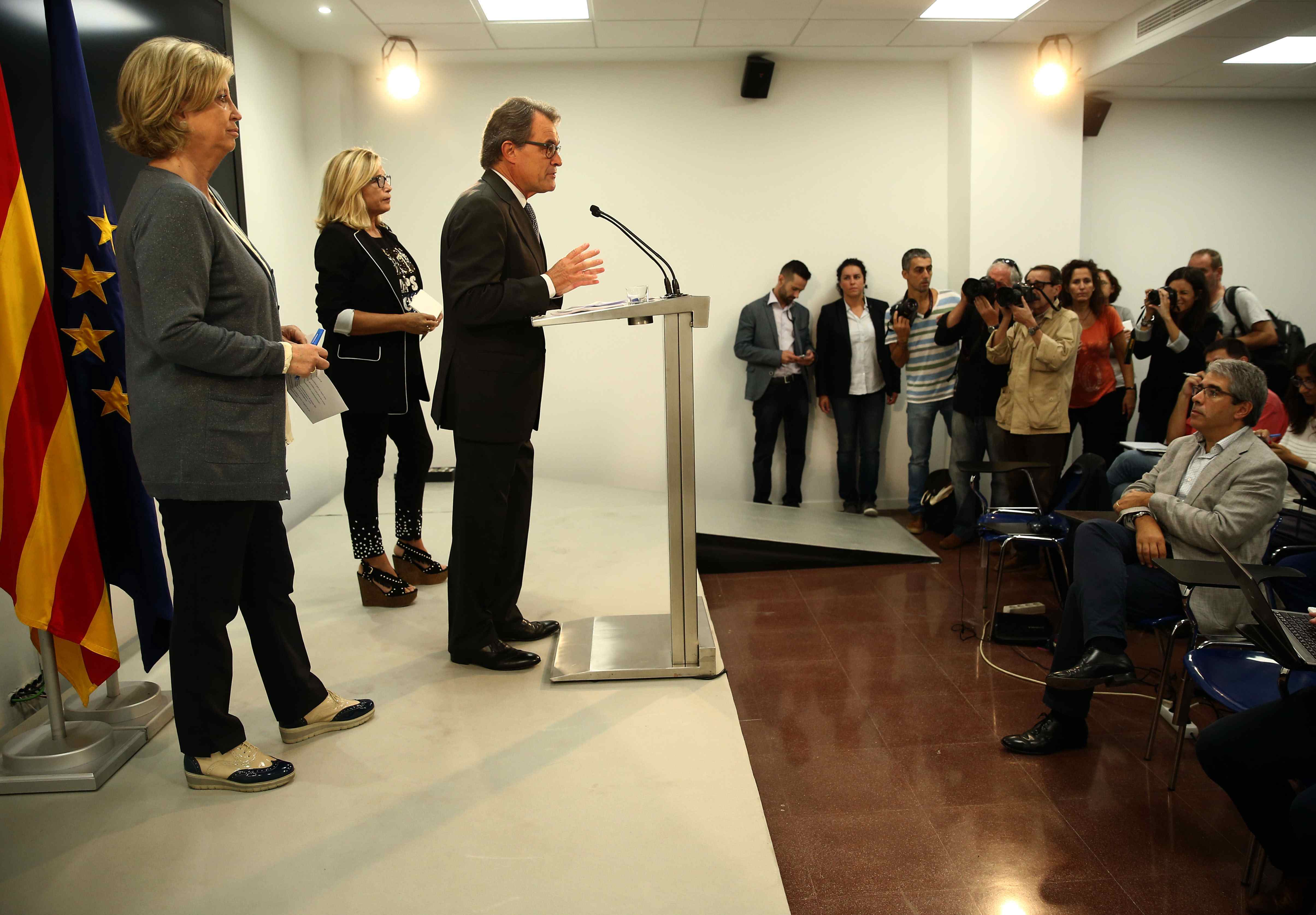 Mas: "Es un gran honor ser procesado por la consulta del 9-N"