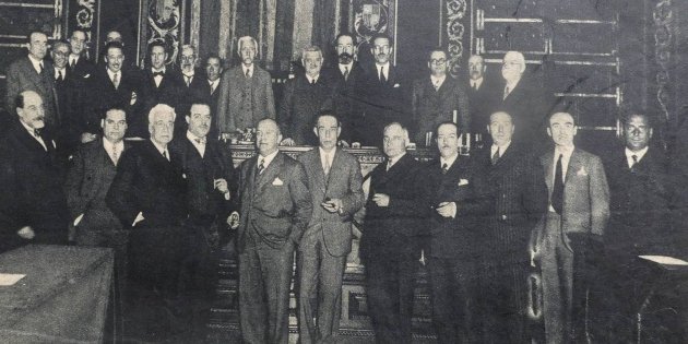 Carrasco i Formiguera, a la dreta, amb el primer govern de la Generalitat republicana. Font manuelcarrascoiformiguera