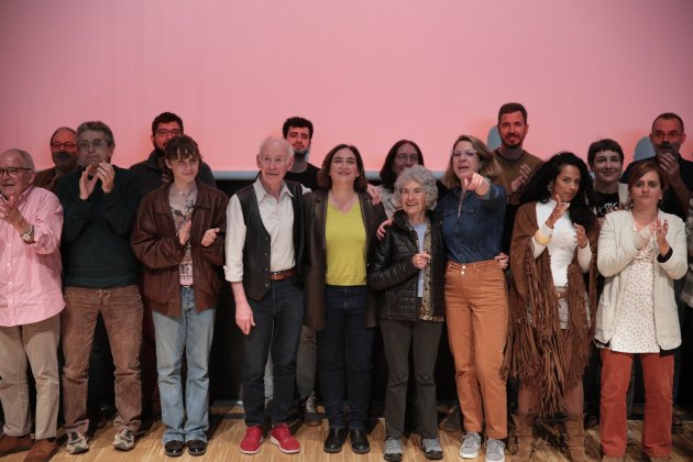 EuropaPress 5123384 alcaldesa barcelona candidata bcomu ada colau junto otros integrantes lista EuropaPress 5123384 alcaldesa barcelona candidata bcomu ada colau junto otros integrantes lista