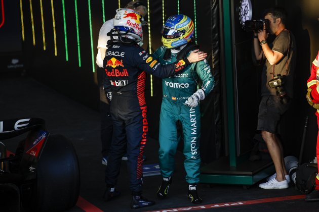 Verstappen y Alonso en Australia Fórmula 1 / Foto: Europa Press - Xavi Bonilla Verstappen y Alonso en Australia Fórmula 1 / Foto: Europa Press - Xavi Bonilla