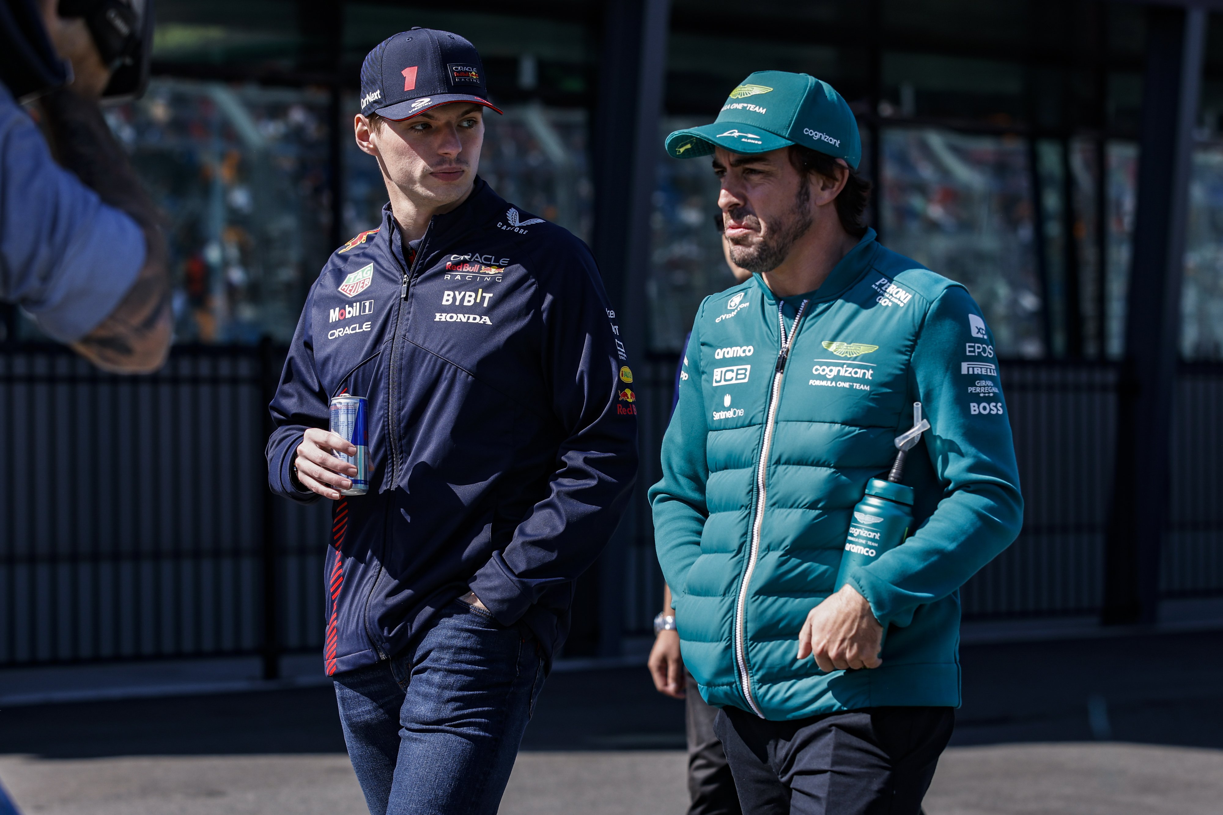 Max Verstappen amenaza con irse de Red Bull si ficha a Fernando Alonso