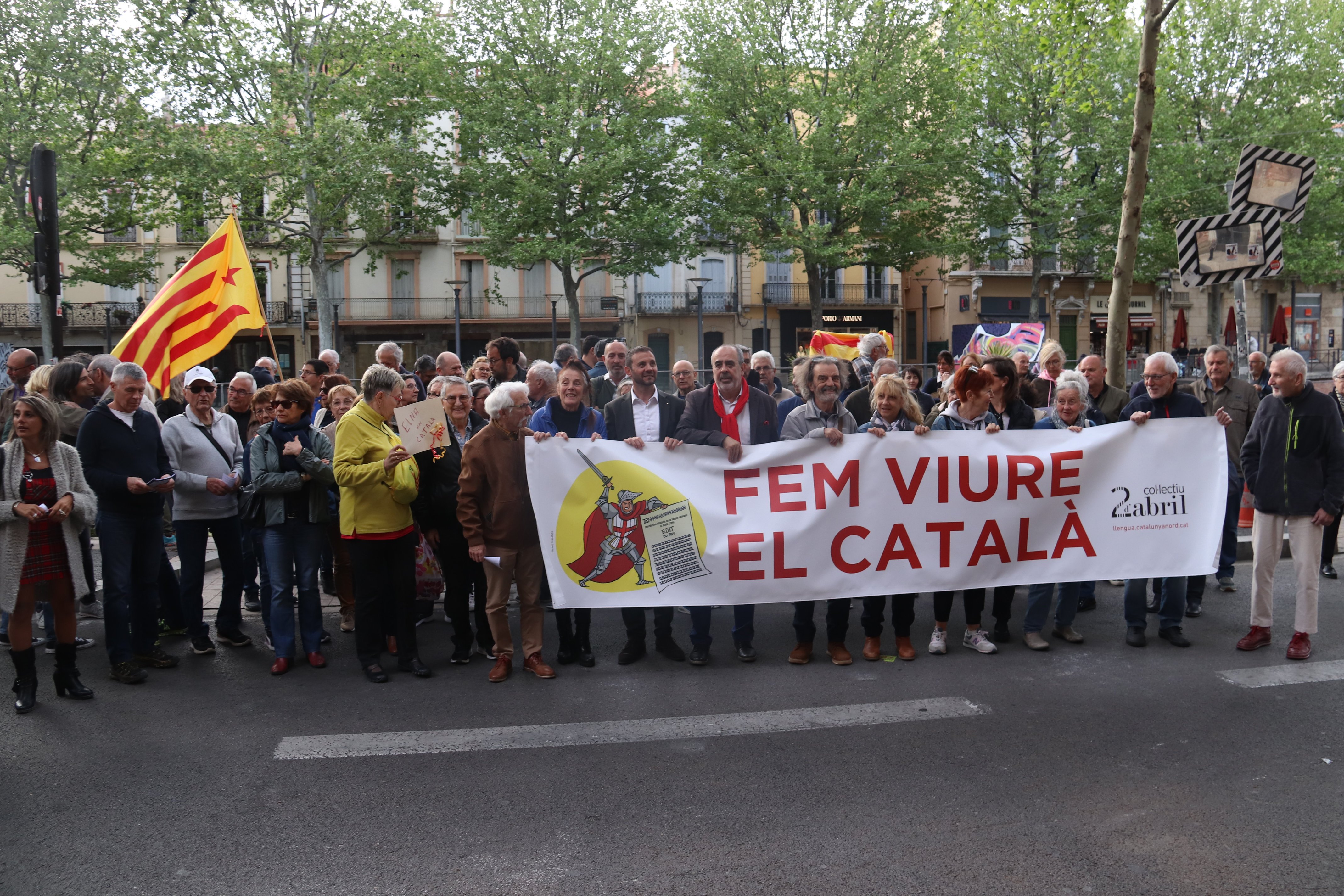 Òmnium finançarà la defensa jurídica del català als ajuntaments de la Catalunya Nord