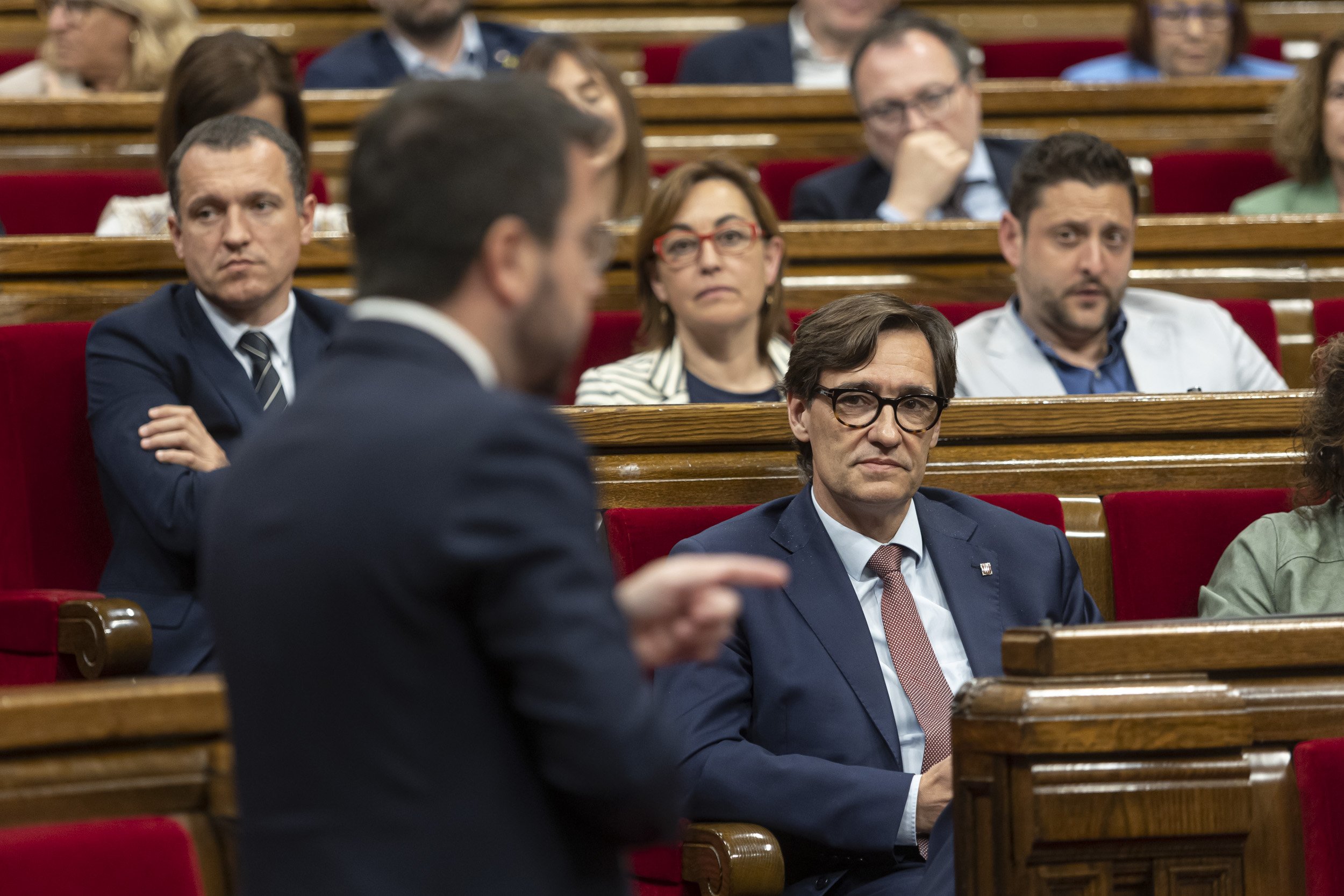 El Govern es reuneix amb el PSC per obrir la ronda de contactes pels pressupostos del 2024