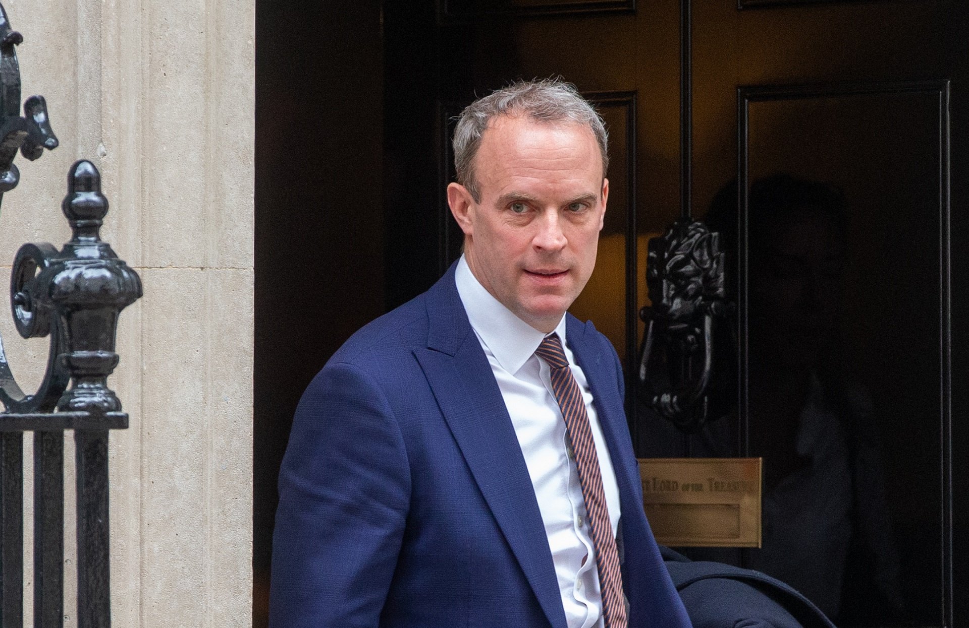 Dimite el ministro de Justicia del Reino Unido, Dominic Raab, acusado de acoso laboral