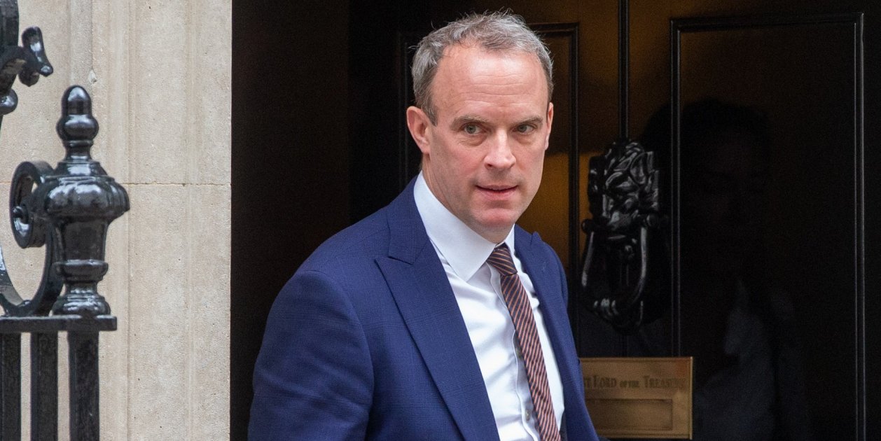 Dimite el ministro de Justicia del Reino Unido, Dominic Raab, acusado ...