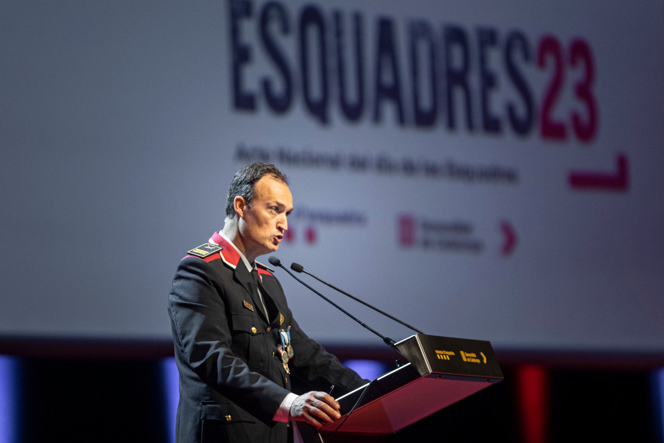 El jefe de los Mossos recupera la normalidad de las Esquadres con un discurso técnico y policial