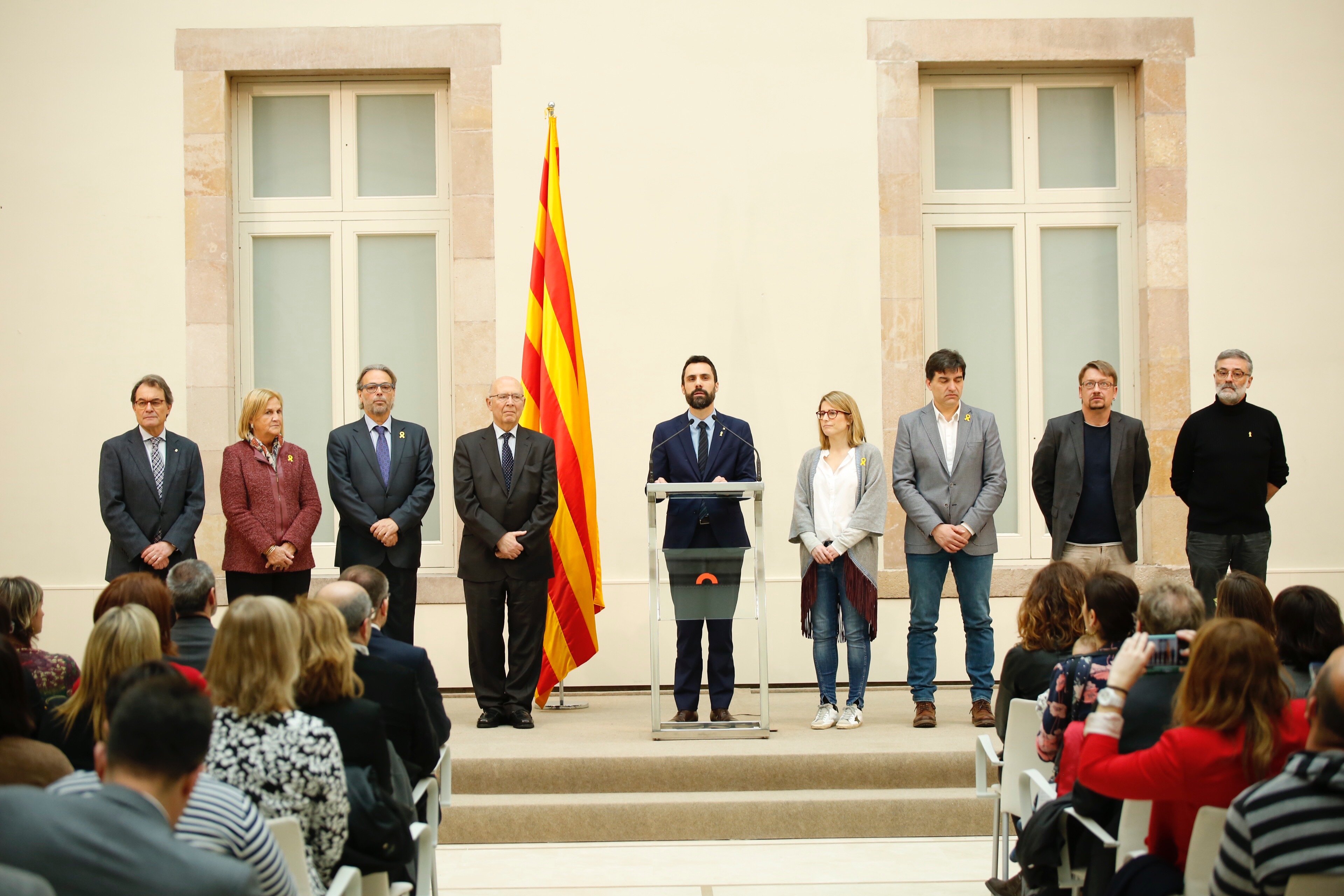 Torrent pide un frente común contra el autoritarismo de Rajoy