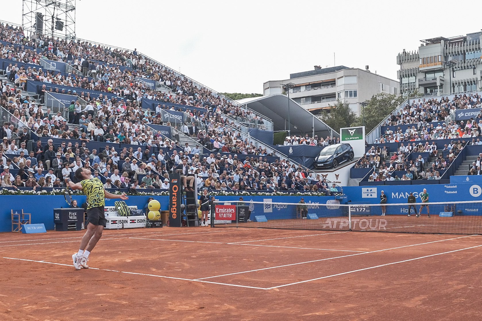 Alcaraz y Tsitsipás siguen por la senda de la final más esperada del Open Banc Sabadell 2023 | Galería