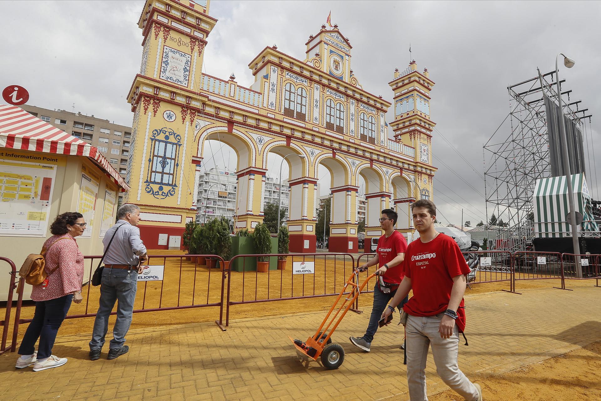84 inspectores vigilarán la economía sumergida de la Feria de Sevilla
